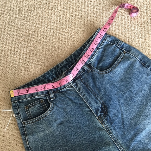 High-waist Ankle Jeans - Picture 10 of 16